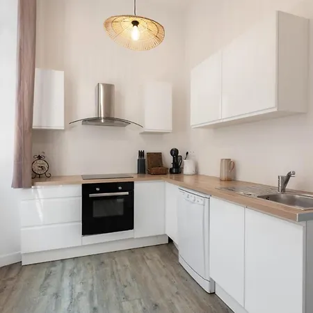 Apartman Bright Spacious Well-equipped *