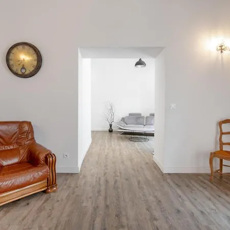 Apartman Bright Spacious Well-equipped